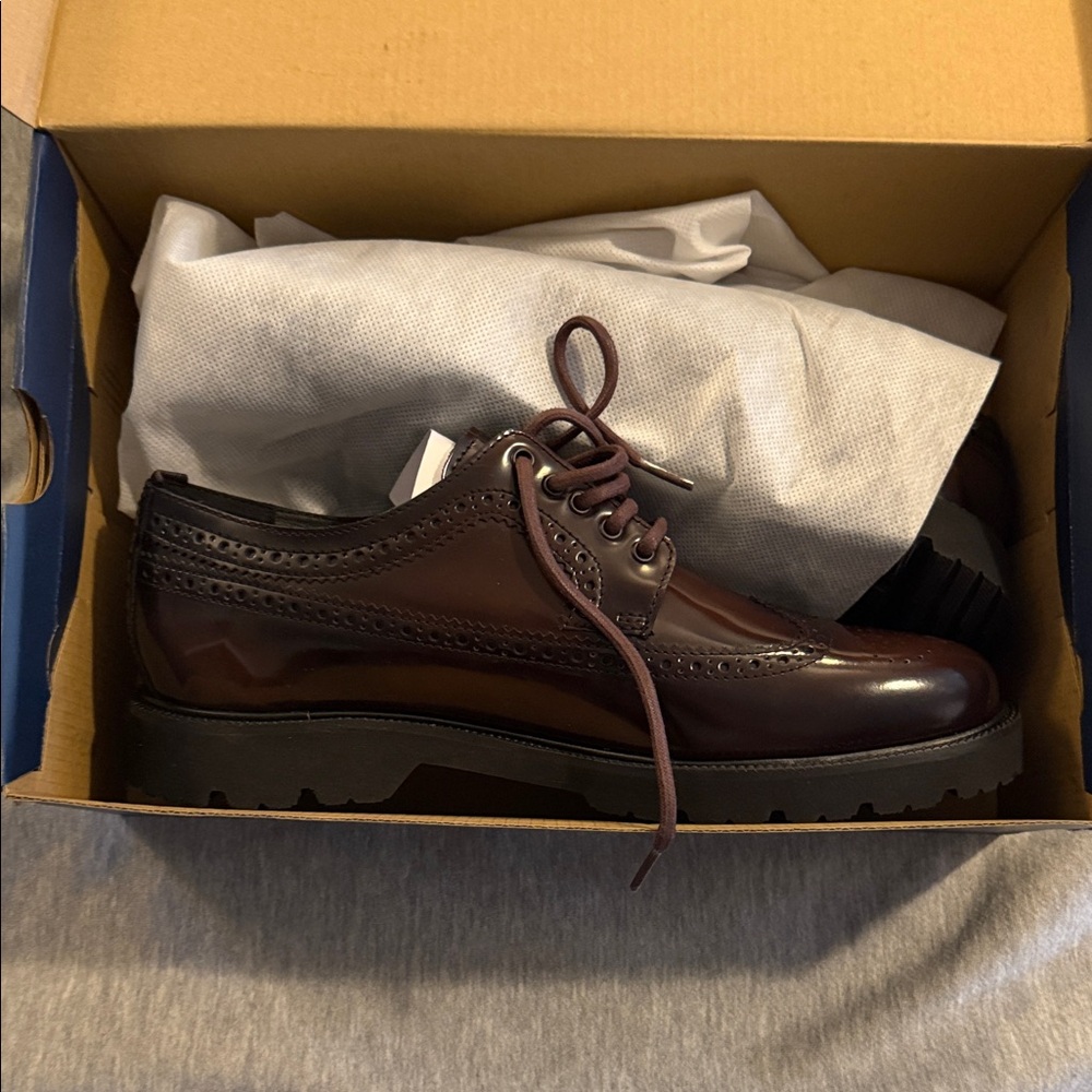 Cole Haan men’s size 10. NEW IN BOX